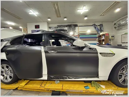 bmw F10 520d전체랩핑 에이버리 사틴다크바솔트메탈릭전체랩핑 및 크롬죽이기 시공 [ 안산랩핑 ] 입니다. / 안산 상록구