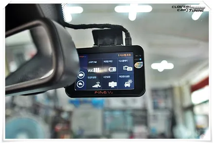 bmw428i컨버터블 파인드라이브T11 1채널블랙박스 장착시공작업 입니다 / 안산 상록구