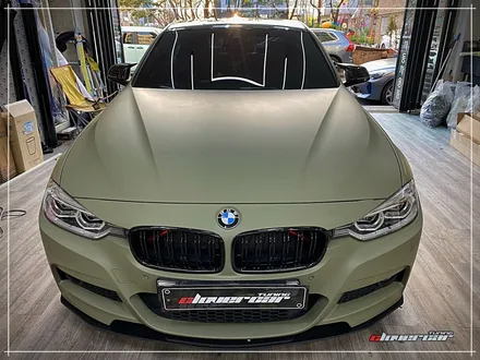 bmw330i전체랩핑 F30 에이버리 무광카키그린 전체랩핑 시공 및 키드니그릴교체 [ 안산래핑 ] / 안산 상록구