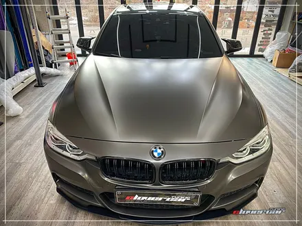 BMW m330i전체랩핑 에이버리 사틴다크바솔트전체래핑 [ 안산랩핑 ] 입니다. / 안산 상록구