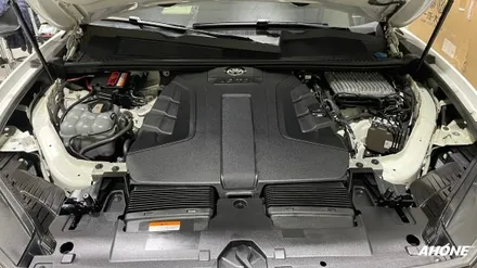 폭스바겐 투아렉 3.0 TDI 페트로나스 신티움 5000AV 5W30 엔진오일 교환. / 경기 이천 부발