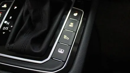 폭스바겐 파사트 GT 터치 액정 에어컨 공조기, TPMS, 알람혼, 공갈 버튼 시공 및 편의 코딩 적용 by AH-ONE / 경기 이천 부발