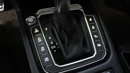 폭스바겐 파사트 GT 터치 액정 에어컨 공조기, TPMS, 알람혼, 공갈 버튼 시공 및 편의 코딩 적용 by AH-ONE / 경기 이천 부발