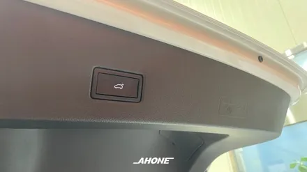 [AH-ONE] 폭스바겐 티록(T-Roc) 프리미엄 순정 PASS 폴딩 후방 카메라, 순정 전동 트렁크 시공. / 경기 이천 부발