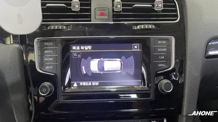 폭스바겐 골프7 2.0TDI 아직도 5.8인치 사용하세요? 신형 8인치 모니터, MIB2.5오디오, 알람혼 장착. / 경기 이천 부발