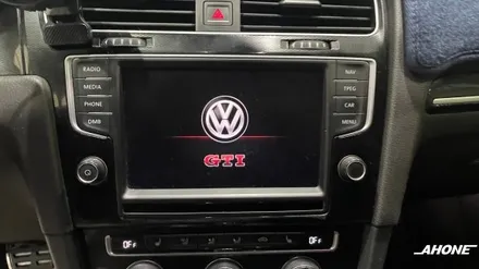 폭스바겐 골프 7세대 GTI 카플레이와 반자율 주행 사용해 보세요! MIB2.5 오디오, 3세대 ACC 장착. / 경기 이천 부발