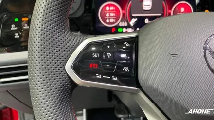 폭스바겐 골프8 GTI 터치 핸들 모드 버튼 시공.