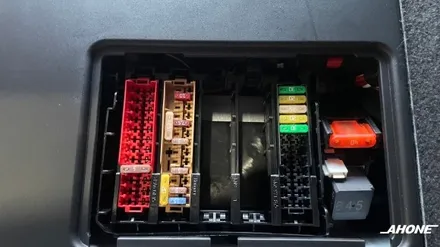 24년식 아우디 A6 C8 45TFSI 독일 정품 TPMS 시공. / 경기 이천 부발