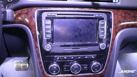 파사트 7세대 2.0TDI RCD330 Plus, 순정 후방 카메라 시공 by AH-ONE / 경기 이천 부발