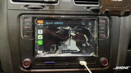 폭스바겐 골프 6세대 RCD330 Plus, 순정 폴딩 후방 카메라 장착. / 경기 이천 부발
