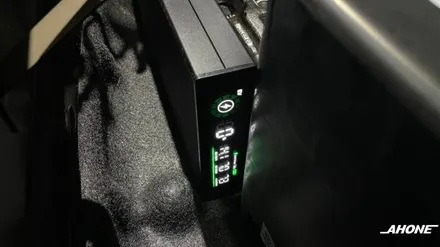 폭스바겐 ID4 차량 방전 걱정 마세요. 아이나비 QXD8000 블랙박스, 셀뱅크 E-300 보조배터리 장착. / 경기 이천 부발