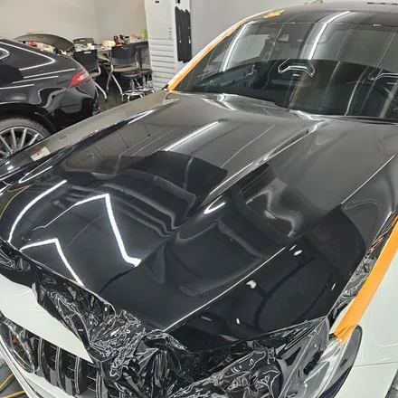 벤츠 c63 amg 블랙유광으로 고광택 전체 랩핑 수원 평택 / 경기 화성