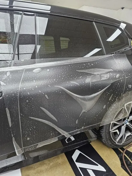 BMW IX 무광 PPF. 부담 없이 매트 컬러를 유지하는 비결. 영통구 권선구 울트론 PPF. / 경기 화성
