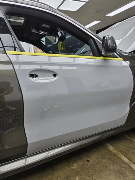 광교 랩핑, BMW X6 고광택 랩핑. 역동적인 매력을 가득 담은 사례. / 경기 화성