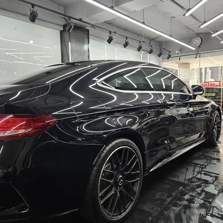 벤츠 c63 amg 블랙유광으로 고광택 전체 랩핑 수원 평택 / 경기 화성