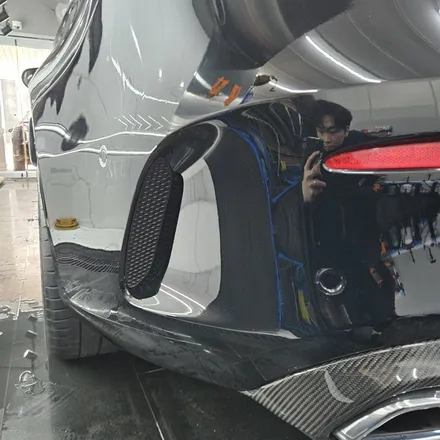 벤츠 c63 amg 블랙유광으로 고광택 전체 랩핑 수원 평택 / 경기 화성