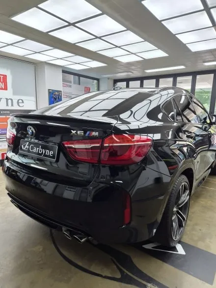 수원 랩핑, 유광 블랙은 실력을 숨길 수 없는 색입니다. BMW X6M 전체 랩핑. / 경기 화성