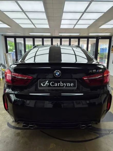 수원 랩핑, 유광 블랙은 실력을 숨길 수 없는 색입니다. BMW X6M 전체 랩핑. / 경기 화성