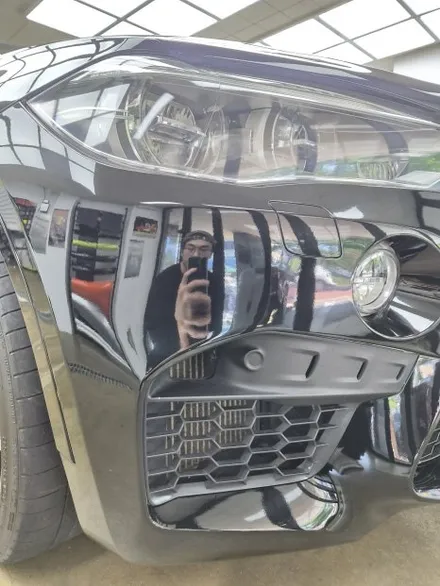 수원 랩핑, 유광 블랙은 실력을 숨길 수 없는 색입니다. BMW X6M 전체 랩핑. / 경기 화성