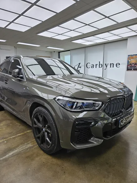광교 랩핑, BMW X6 고광택 랩핑. 역동적인 매력을 가득 담은 사례. / 경기 화성