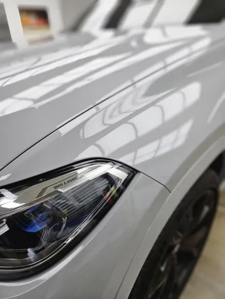 광교 랩핑, BMW X6 고광택 랩핑. 역동적인 매력을 가득 담은 사례. / 경기 화성
