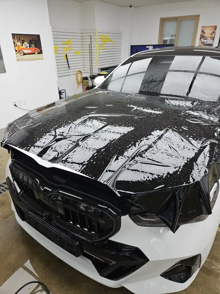 광교 PPF, BMW G60 5시리즈. 아쉽게 출고한 색상을 바꾸기로 결심. 블랙 PPF로 해결. / 경기 화성
