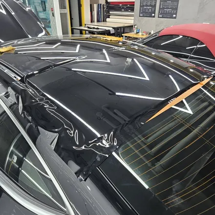 벤츠 c63 amg 블랙유광으로 고광택 전체 랩핑 수원 평택 / 경기 화성