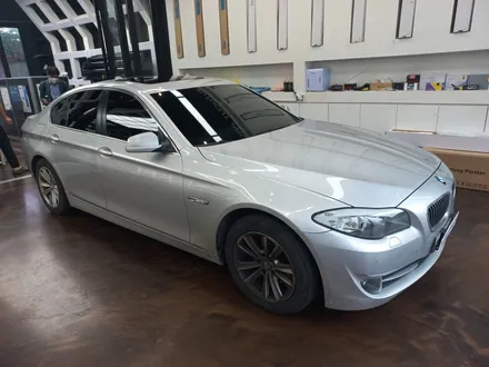 BMW F10 5시리즈 고장난 스프링 전동트렁크로 교체 장착. / 고양 덕양구 동산동