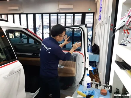 KIA 카니발 KA4 신차 솔라가드 프리미엄 보그 썬팅 시공 파주 일산 김포 시공점. / 고양 덕양구 동산동