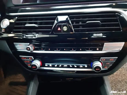 BMW 530I (G30) 파주 실내PPF 및 탑폴리에 루프스킨 시공. / 고양 덕양구 동산동