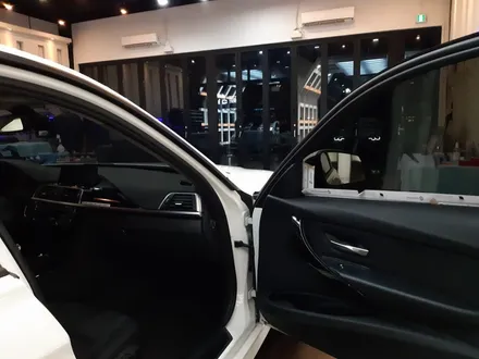 파주일산 BMW 320d(F30) 스미스클럽T0 썬팅 시공. / 고양 덕양구 동산동