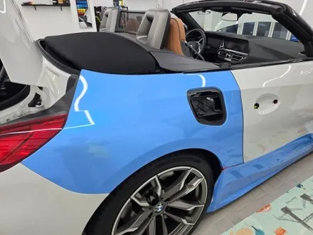 BMW Z4 m40i 강남 자동차 전체 랩핑 고광택 캔디 블루 / 서울 강남
