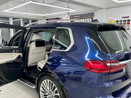 BMW X7 고광택 차량 전체 랩핑 - LB \'탄자나이트 블루\' / 강남,개포,서초
