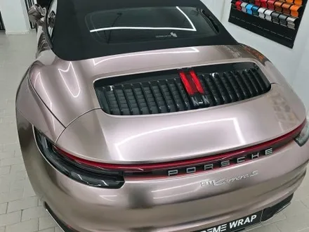 포르쉐 911 카레라 카브리올레 전체 랩핑, 프로즌 베리 컬러 시공기｜강남 랩핑샵 / 서울 강남