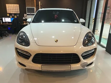 포르쉐 카이엔 GTS 시멘트 그레이 전체 랩핑 - 포르쉐 랩핑 - 강남 차량랩핑 / 강남,개포,서초