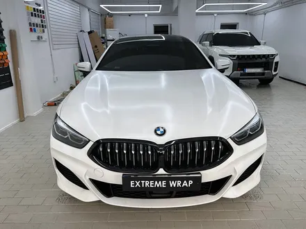 BMW 840i 고광택 유광 블랙 전체랩핑 - 탑폴리에 8시리즈 / 강남,개포,서초