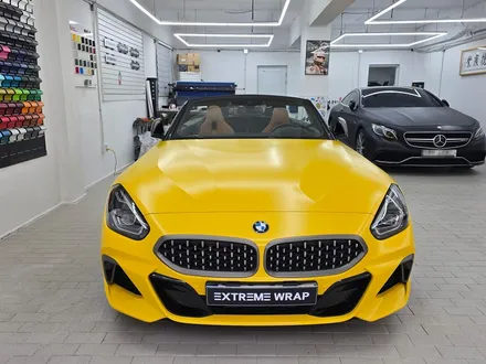 BMW Z4 m40i 강남 자동차 전체 랩핑 고광택 캔디 블루 / 서울 강남