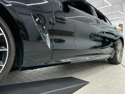 BMW 840i 고광택 유광 블랙 전체랩핑 - 탑폴리에 8시리즈 / 강남,개포,서초