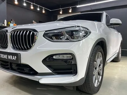 BMW X4 \'사틴 다크 바솔트\' 전체 랩핑 - 자동차 랩핑 비용 / 강남,개포,서초