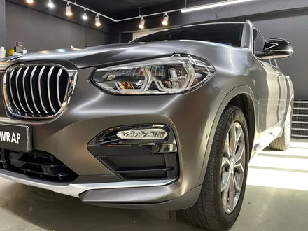 BMW X4 \'사틴 다크 바솔트\' 전체 랩핑 - 자동차 랩핑 비용 / 강남,개포,서초