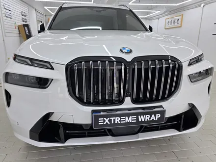 BMW 신형 X7 전체 크롬 죽이기 랩핑 시공 / 서울 강남