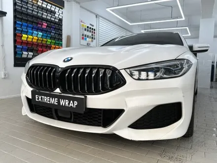 BMW 840i 고광택 유광 블랙 전체랩핑 - 탑폴리에 8시리즈 / 강남,개포,서초