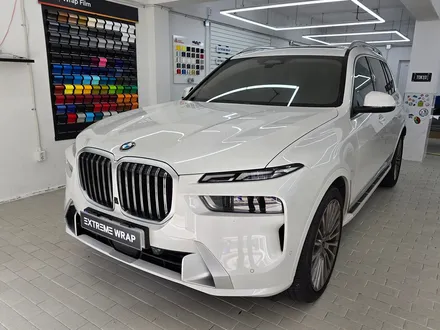 BMW 신형 X7 전체 크롬 죽이기 랩핑 시공 / 서울 강남