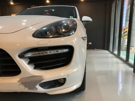포르쉐 카이엔 GTS 시멘트 그레이 전체 랩핑 - 포르쉐 랩핑 - 강남 차량랩핑 / 강남,개포,서초