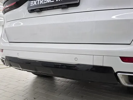 BMW 신형 X7 전체 크롬 죽이기 랩핑 시공 / 서울 강남