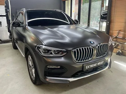 BMW X4 \'사틴 다크 바솔트\' 전체 랩핑 - 자동차 랩핑 비용 / 강남,개포,서초