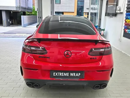 벤츠 E53 AMG 카민 레드 고광택 전체 랩핑 - 실내 카본, 라이트 PPF 톤 다운 / 서울 강남