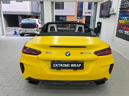 BMW Z4 m40i 강남 자동차 전체 랩핑 고광택 캔디 블루 / 서울 강남