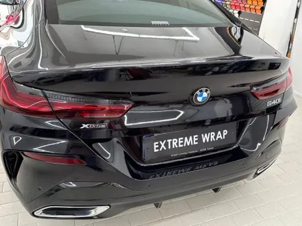 BMW 840i 고광택 유광 블랙 전체랩핑 - 탑폴리에 8시리즈 / 강남,개포,서초