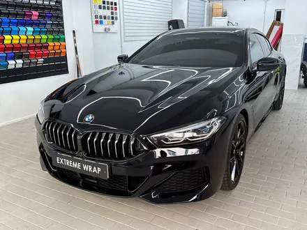 BMW 840i 고광택 유광 블랙 전체랩핑 - 탑폴리에 8시리즈 / 강남,개포,서초